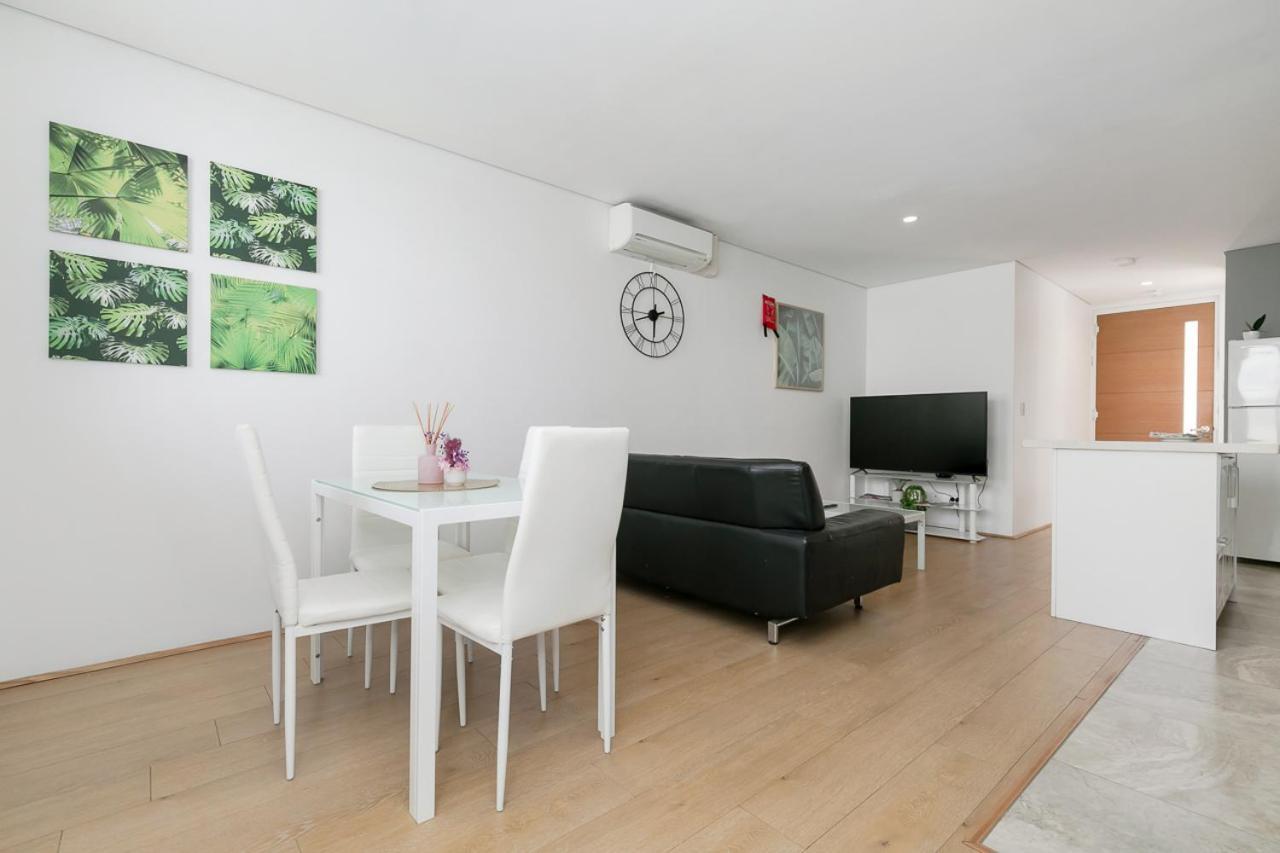 2X2 Modern Apartment Near Airport And City Perth Exterior foto